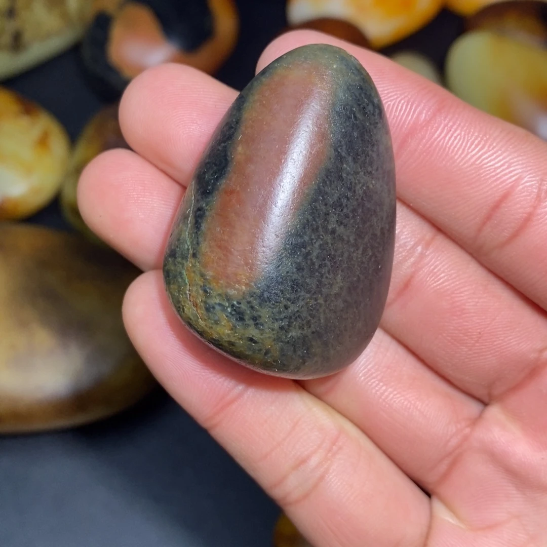 和田玉未镶嵌珠宝奇石