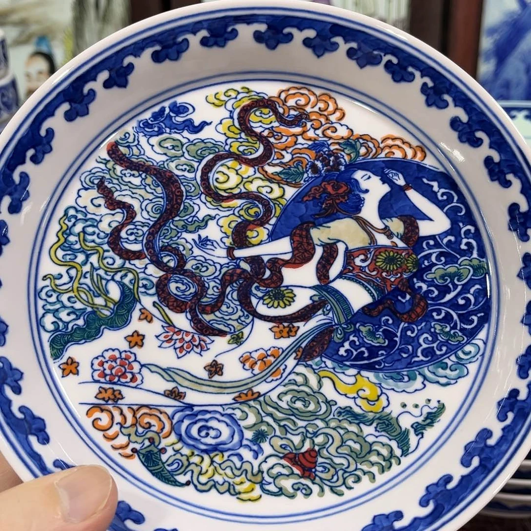 摆件///////直径19厘米。红。