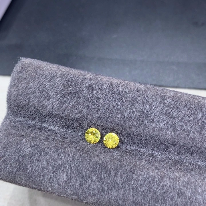裸石彩色蓝宝石美****了0.515克拉