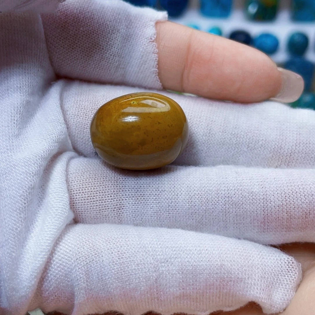 绿松石未镶嵌饰品