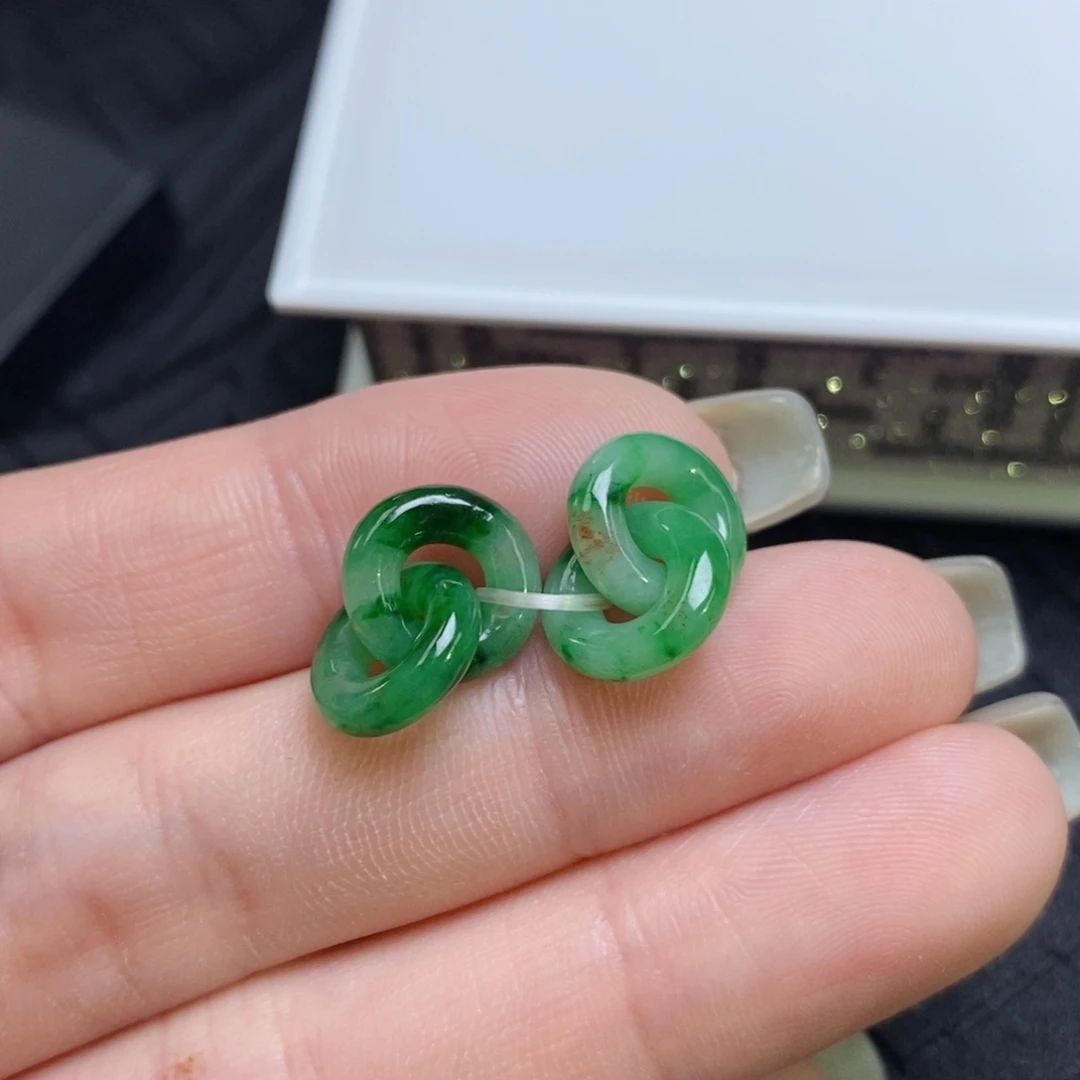 翡翠未镶嵌耳饰飘绿小双环
