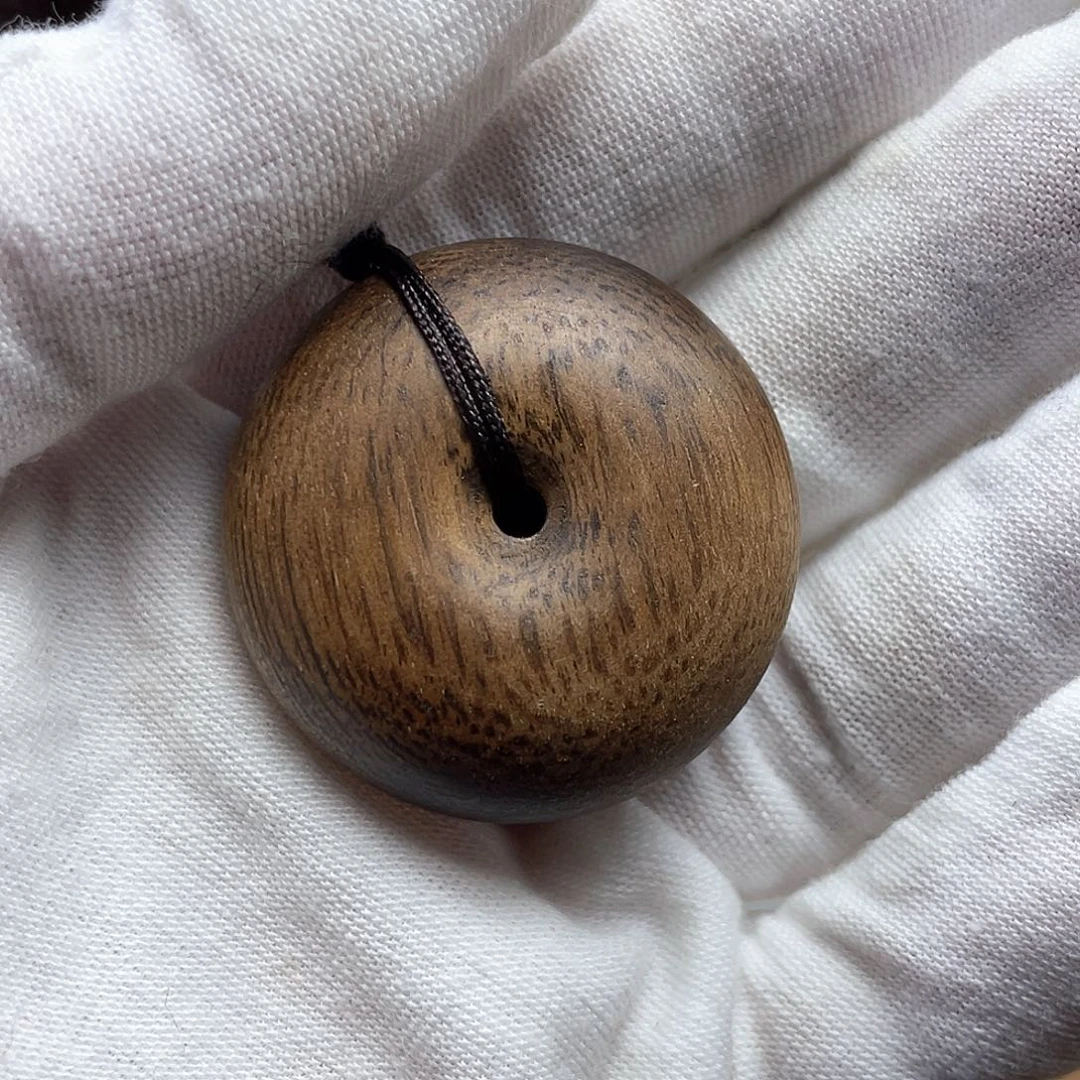 沉香木吊坠冯*献海南沉香