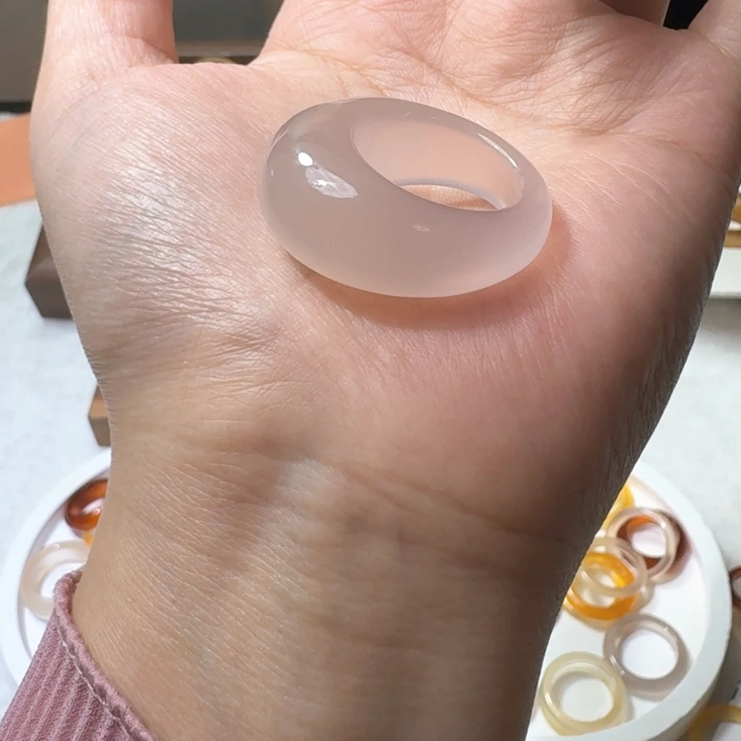 未镶嵌戒指玛瑙/玉髓518港21微瑕