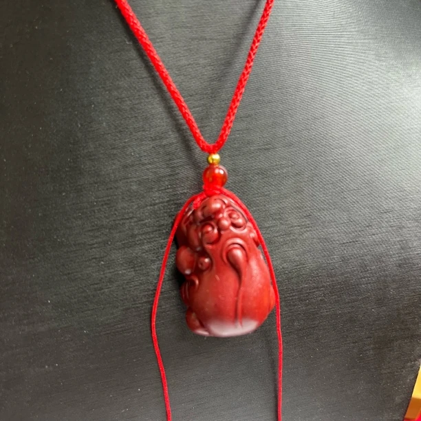 含辰砂工艺品手工雕刻朱砂貔貅吊坠