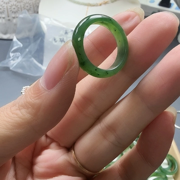 未镶嵌戒指和田玉39