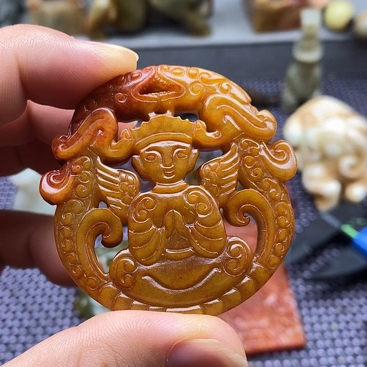 蛇纹石玉未镶嵌颈饰