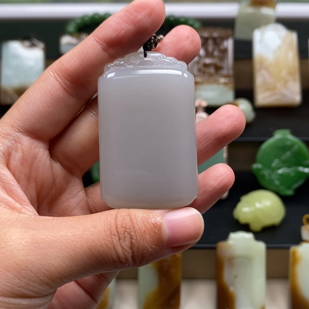 未镶嵌和田玉挂件