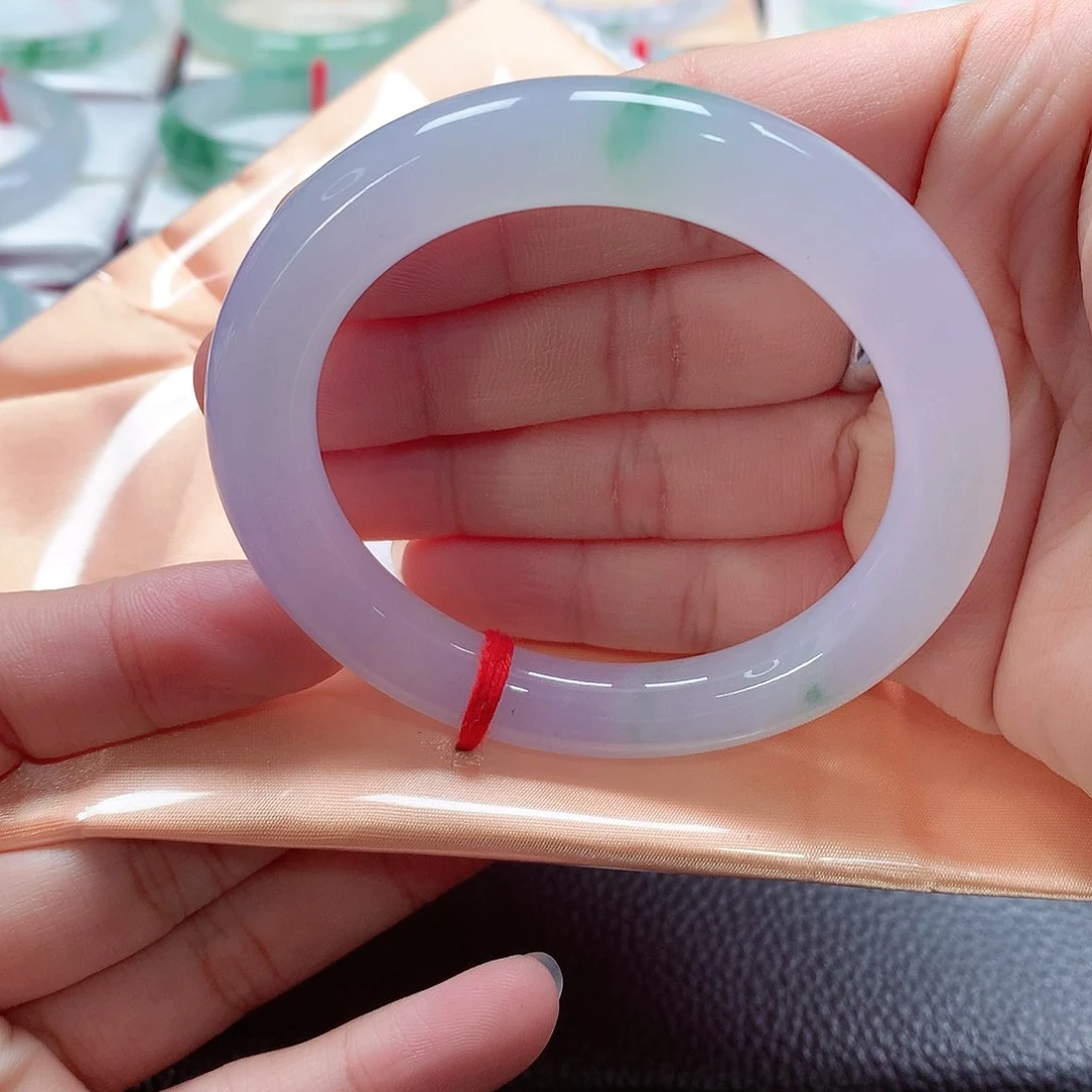 翡翠手镯（圆镯）未镶嵌