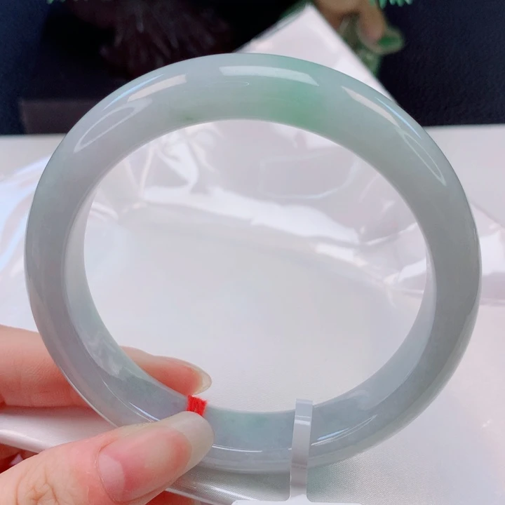翡翠未镶嵌手镯62圈