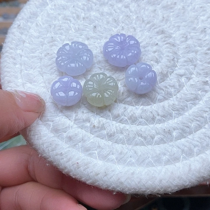 吊坠(不含链)未镶嵌翡翠一个60