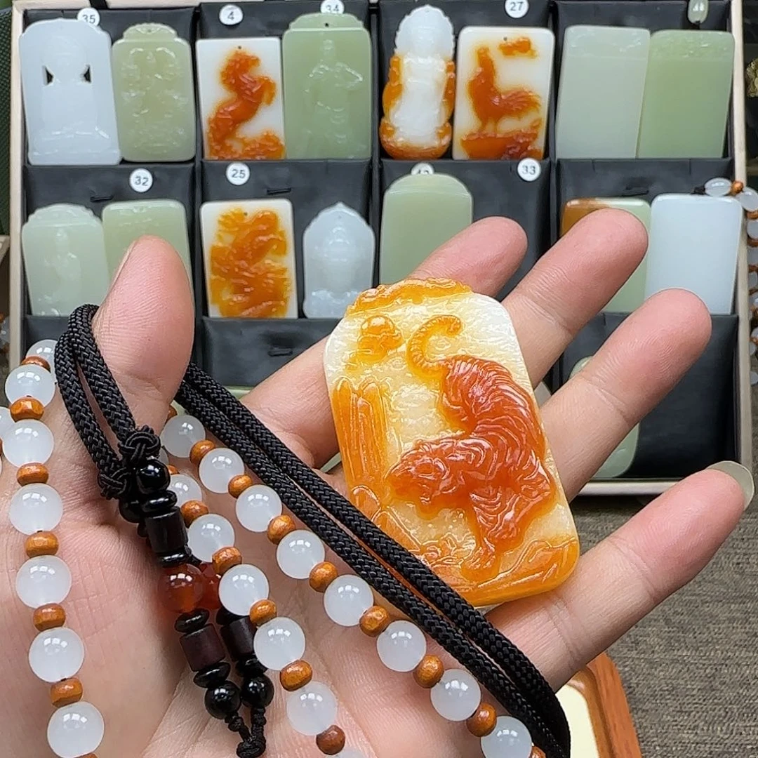 沉****昆仑山料一物一拍双面虎