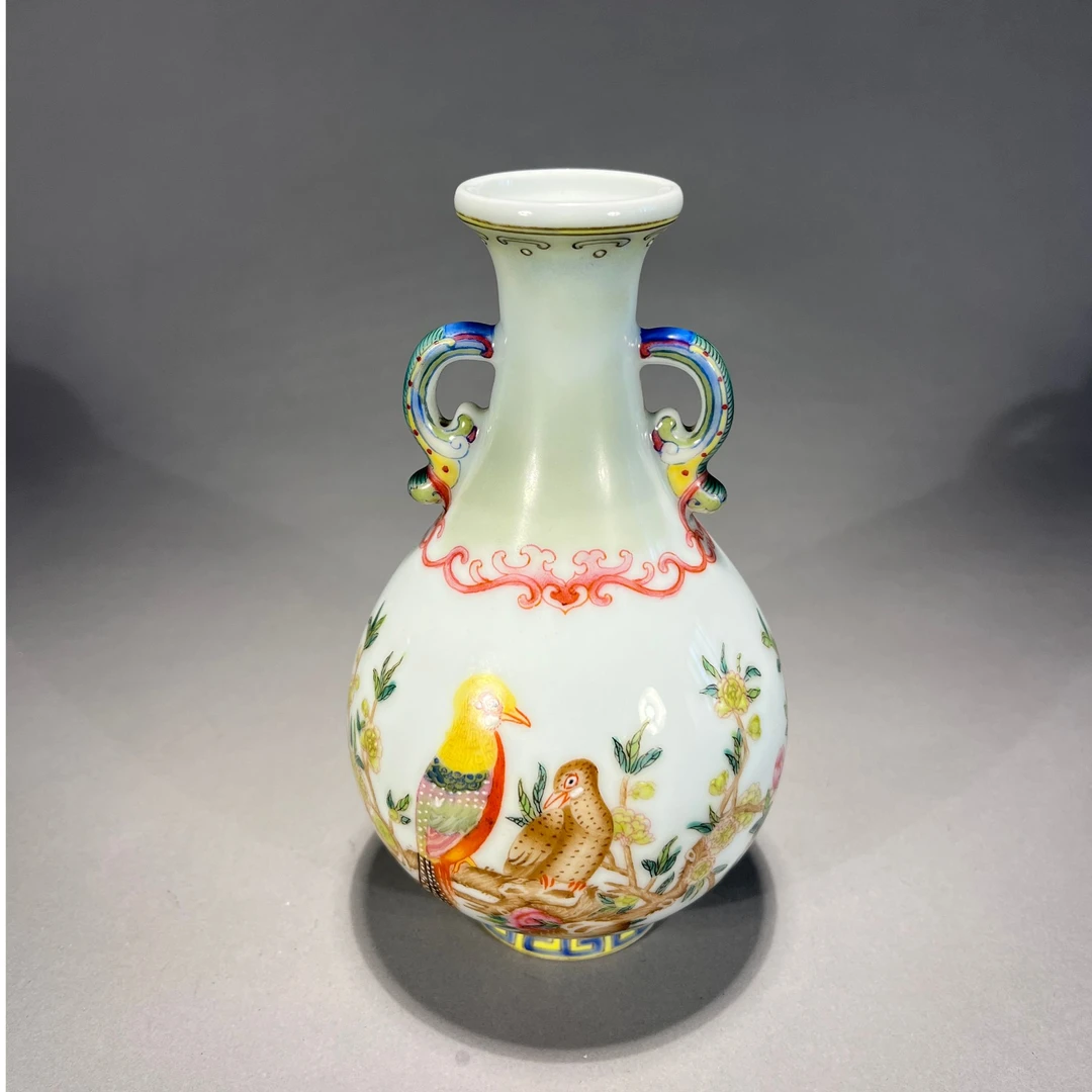 粉彩花鸟纹双耳瓶