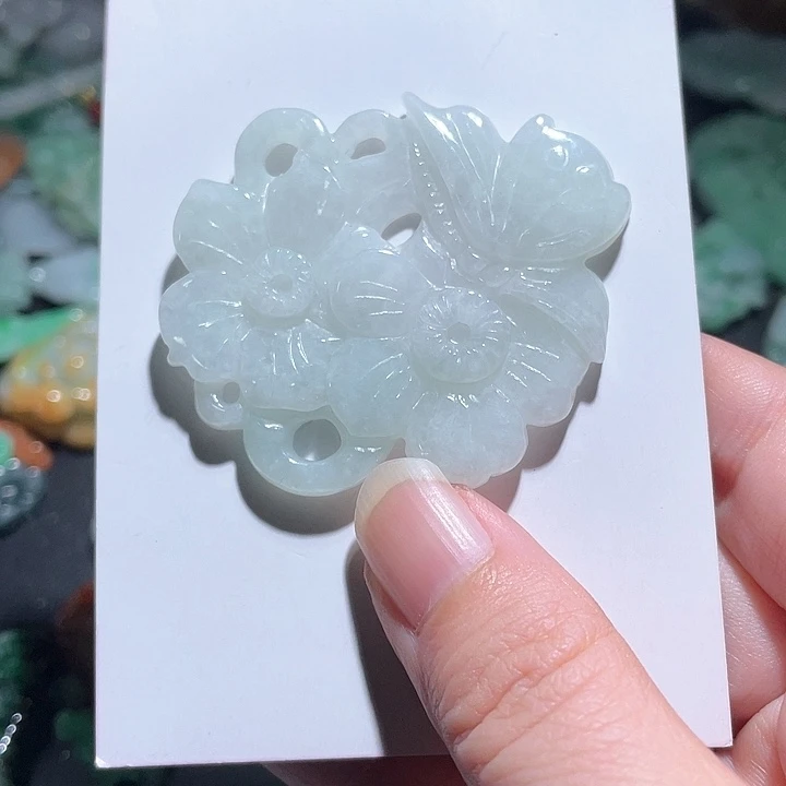 颈饰未镶嵌翡翠天