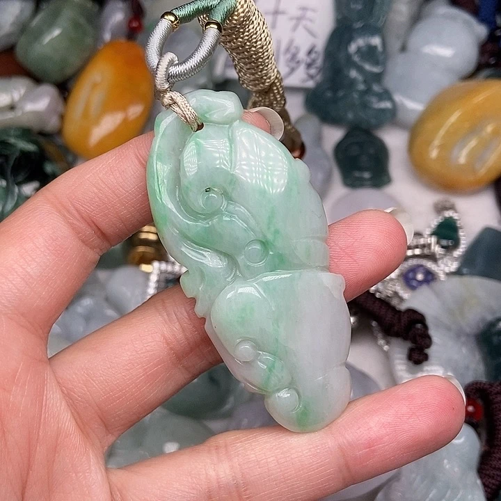 颈饰未镶嵌翡翠翡翠