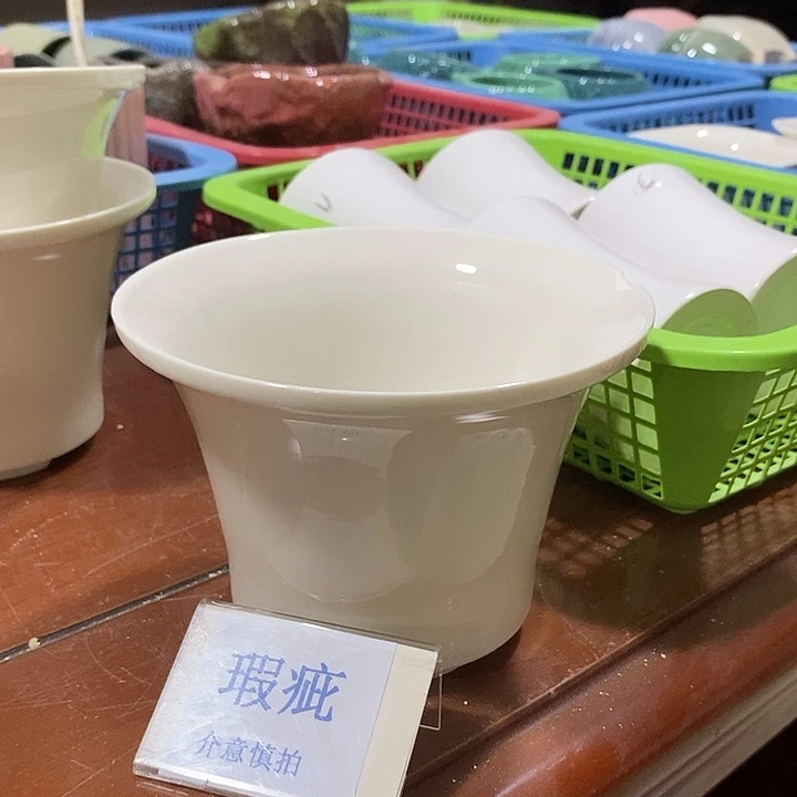 紫砂花盆多肉瑕疵盆有孔。