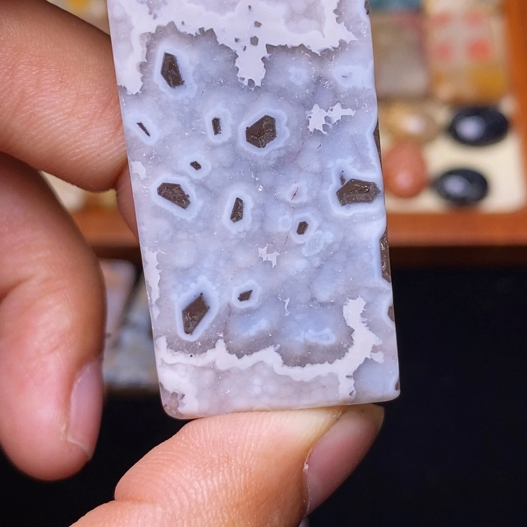 爱****硅化玉合金珊瑚玉