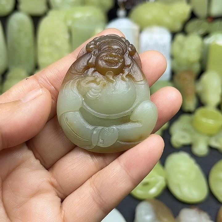 和田玉（糖玉）未镶嵌颈饰