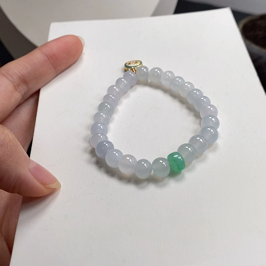 *****颈饰未镶嵌翡翠天然的缅甸翡翠A货