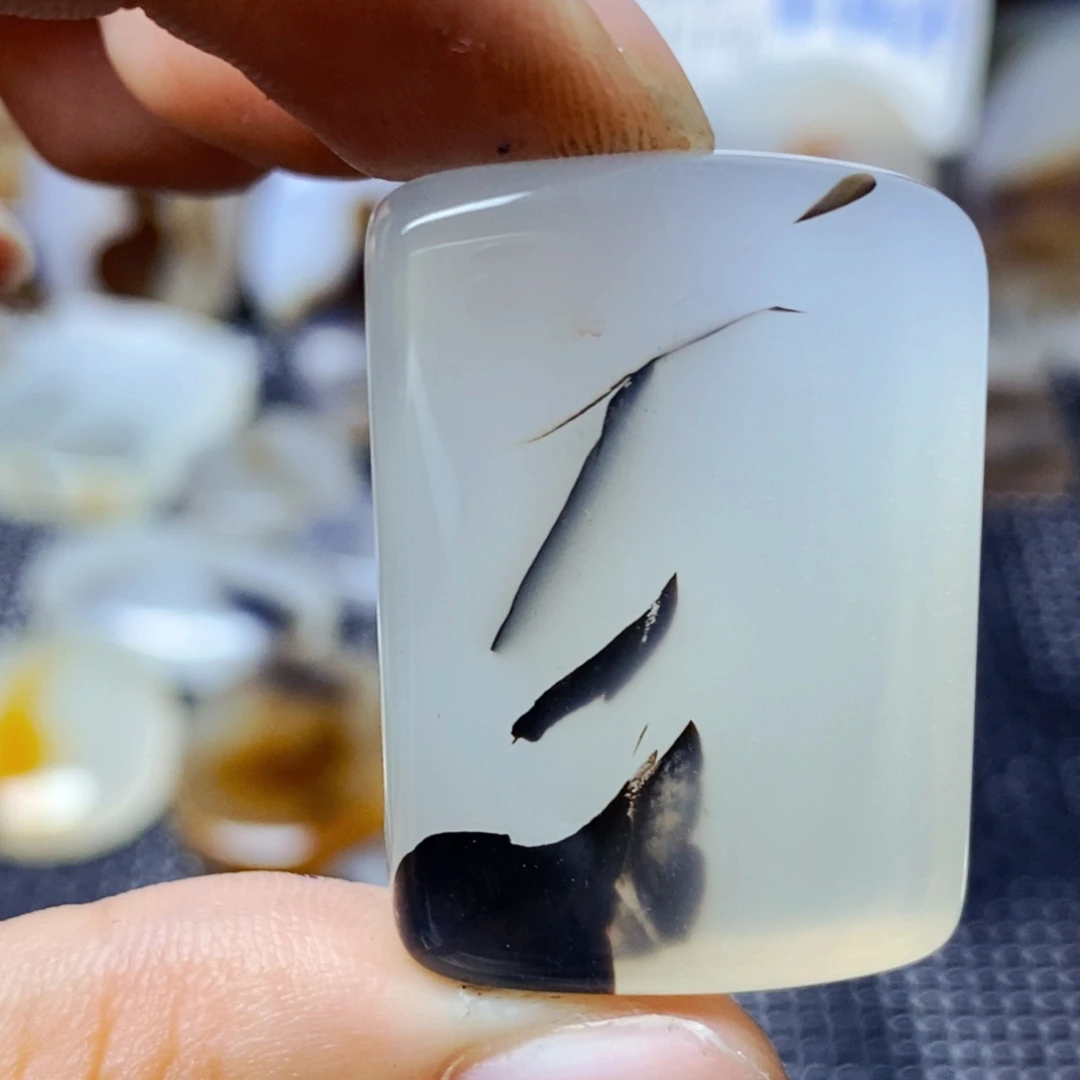 玛瑙/玉髓未镶嵌珠宝半成品