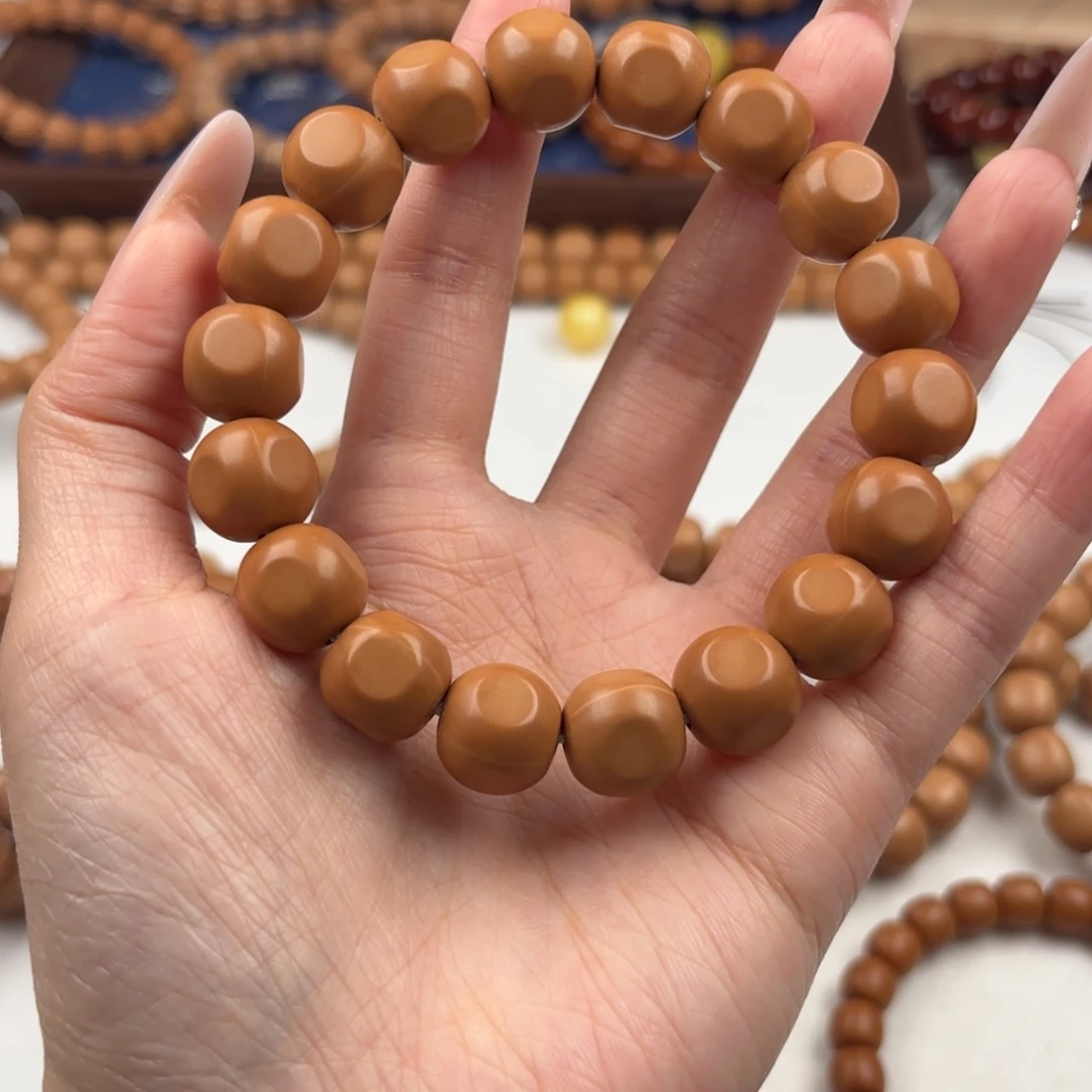 猴头核桃手串全品无暇自然泛油六方12+福利价