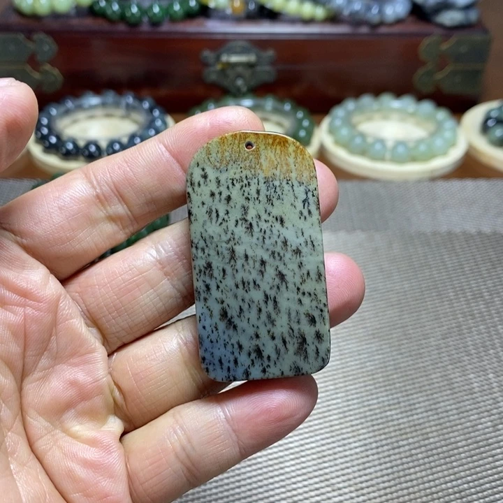 未镶嵌和田玉挂件