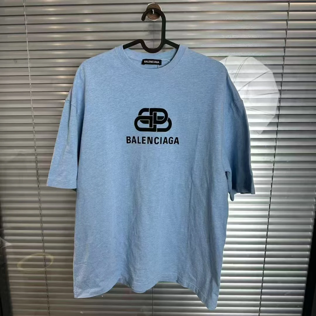 未使用 Balenciaga/巴黎世家 天蓝色锁扣短袖/s码/全新