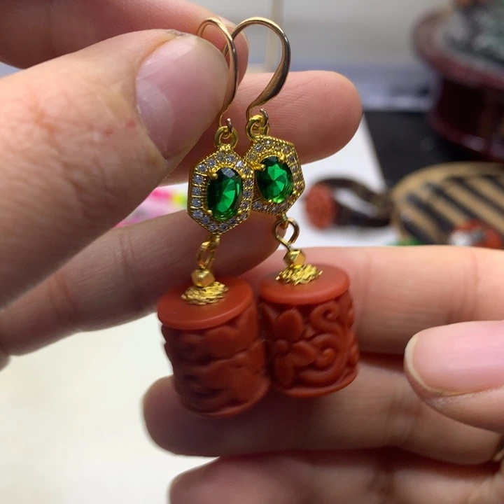 合金颈饰玛瑙/玉髓吊坠