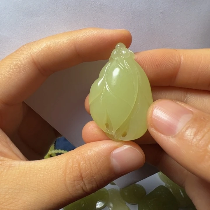 和田玉（黄玉）未镶嵌颈饰