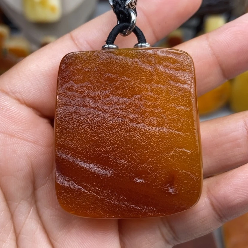 【闪购商品】琥珀颈饰未镶嵌