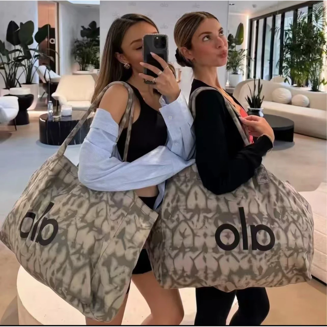 alo大容量瑜伽包单肩包运动健身休闲包