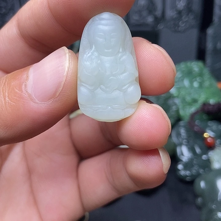 颈饰未镶嵌和田玉