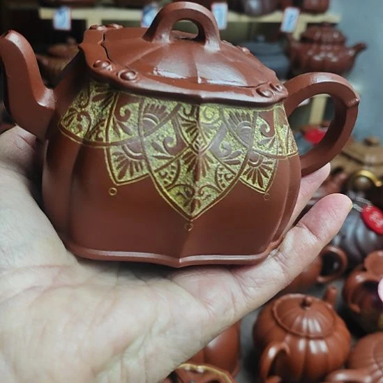 原矿赵庄朱泥容量二佰四十CC