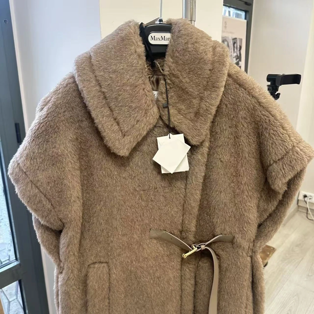 未使用 MaxMara NEWABAVO 短款毛绒外套