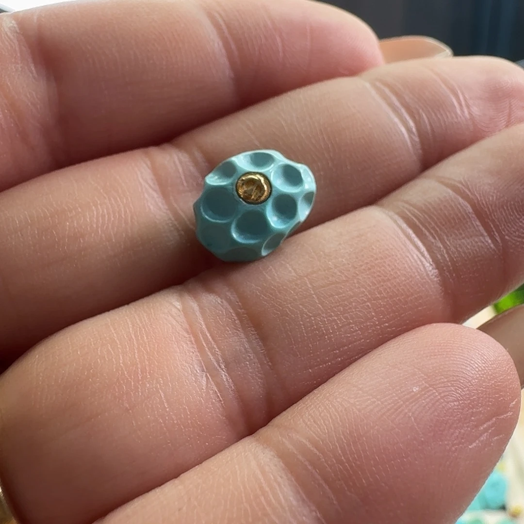 绿松石未镶嵌颈饰