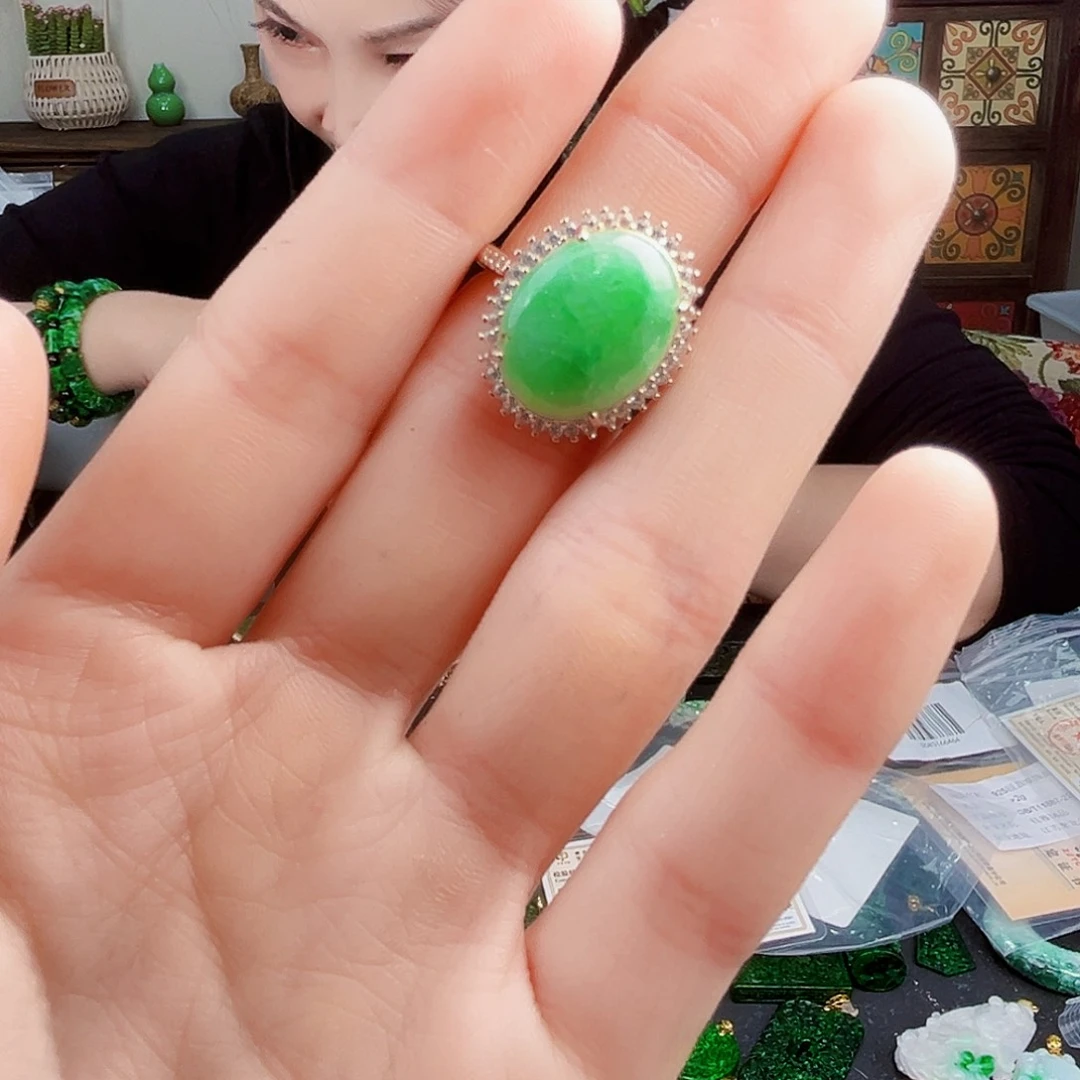 颈饰银S925镶嵌翡翠多样性