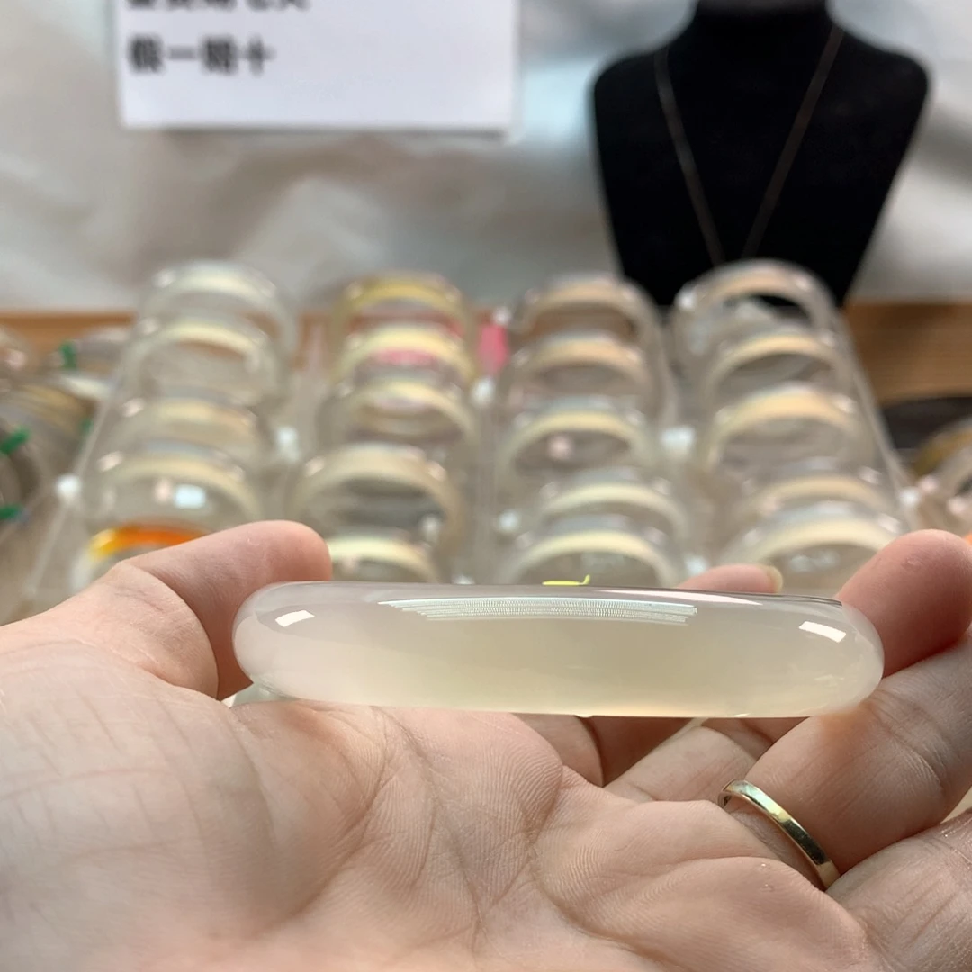 【闪购商品】手镯玛瑙/玉髓未镶嵌