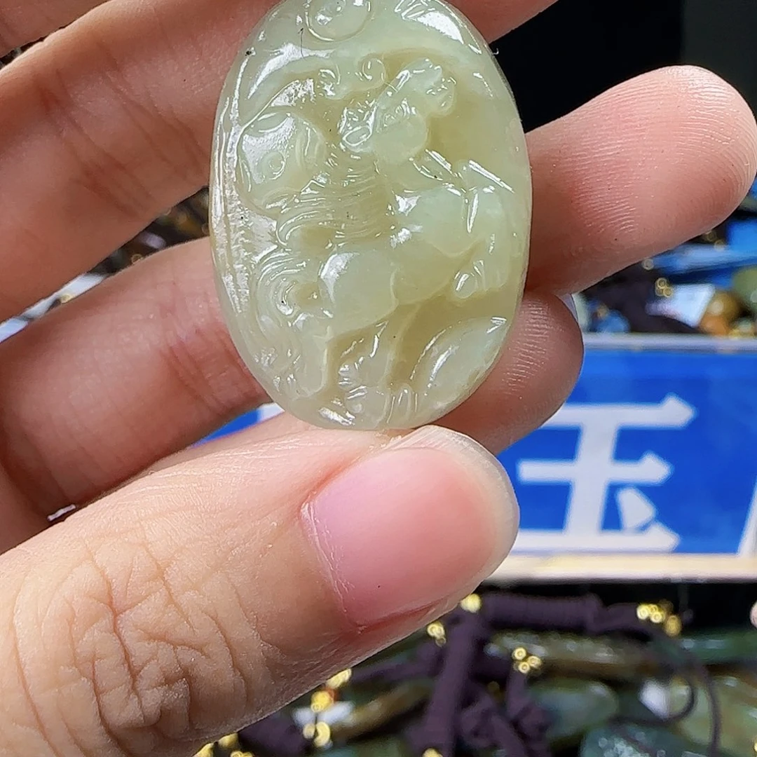 和田玉未镶嵌挂件