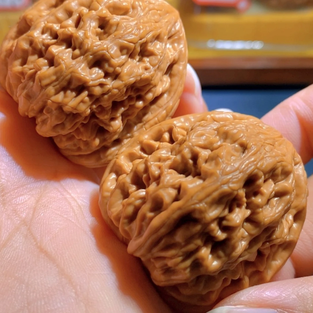 【闪购商品】文玩核桃吊坠虎头王