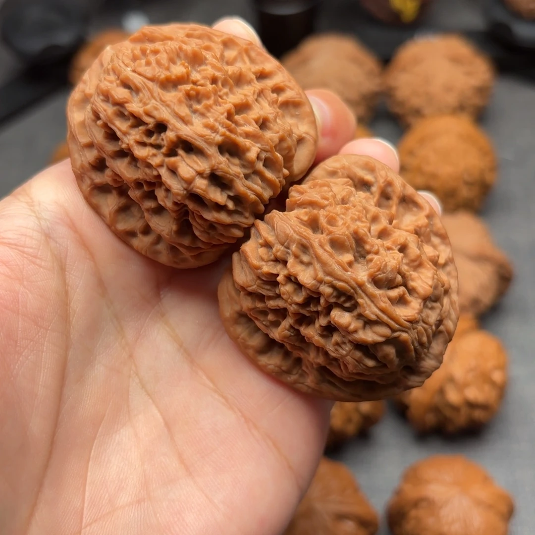 文玩核桃吊坠三角疆44