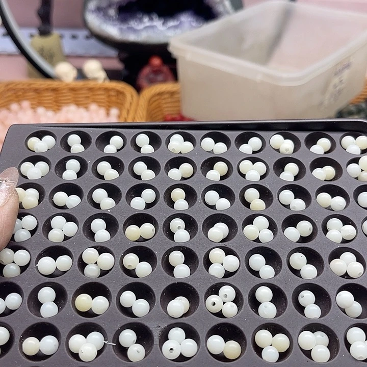 白玉菩提吊坠微瑕6白玉圆一托盘卡灯牌宠1⃣️托盘
