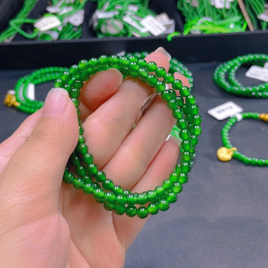 翡翠未镶嵌颈饰