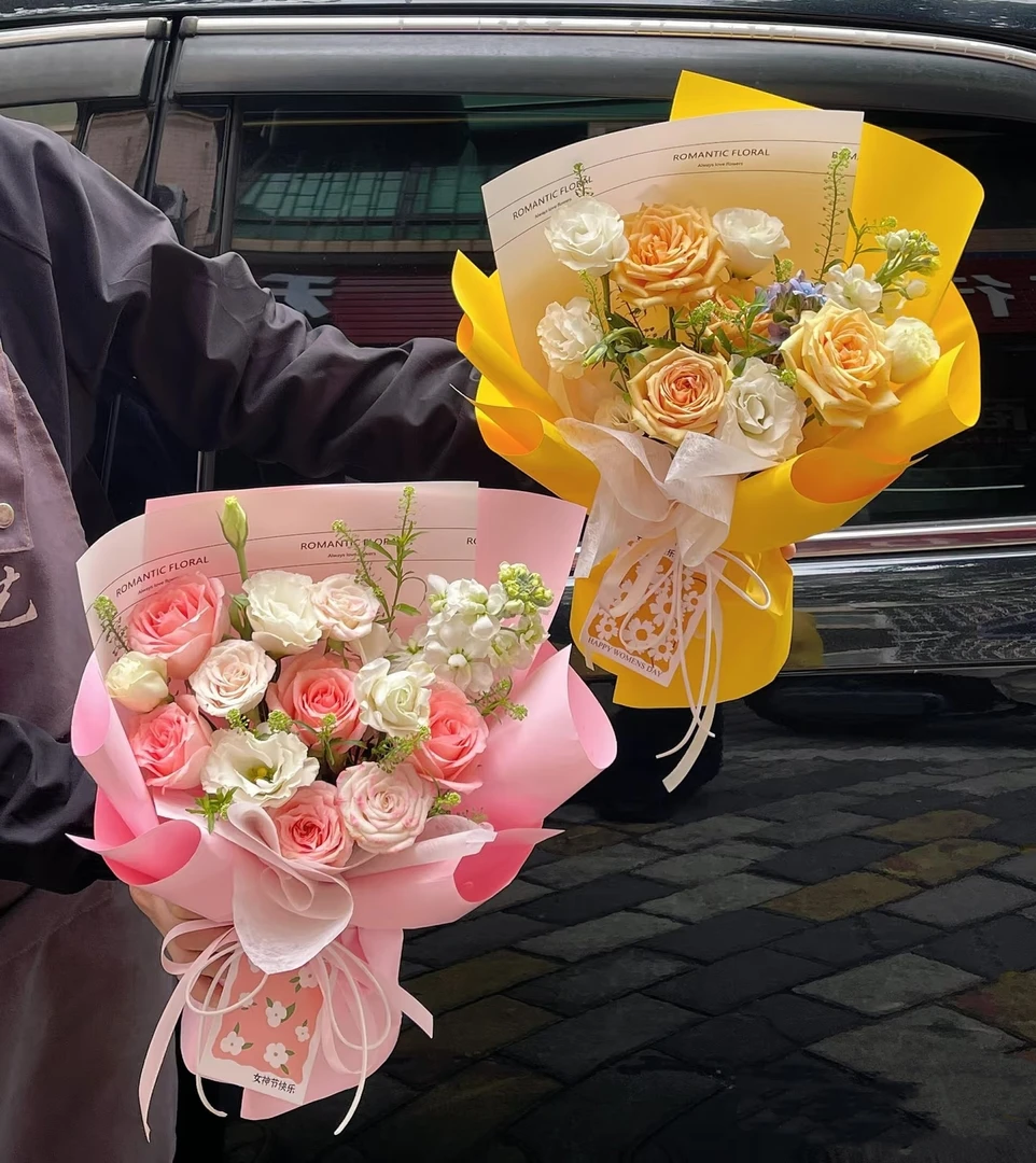 母亲节送爱人送老婆送女友玫瑰桔梗混搭花束2选1