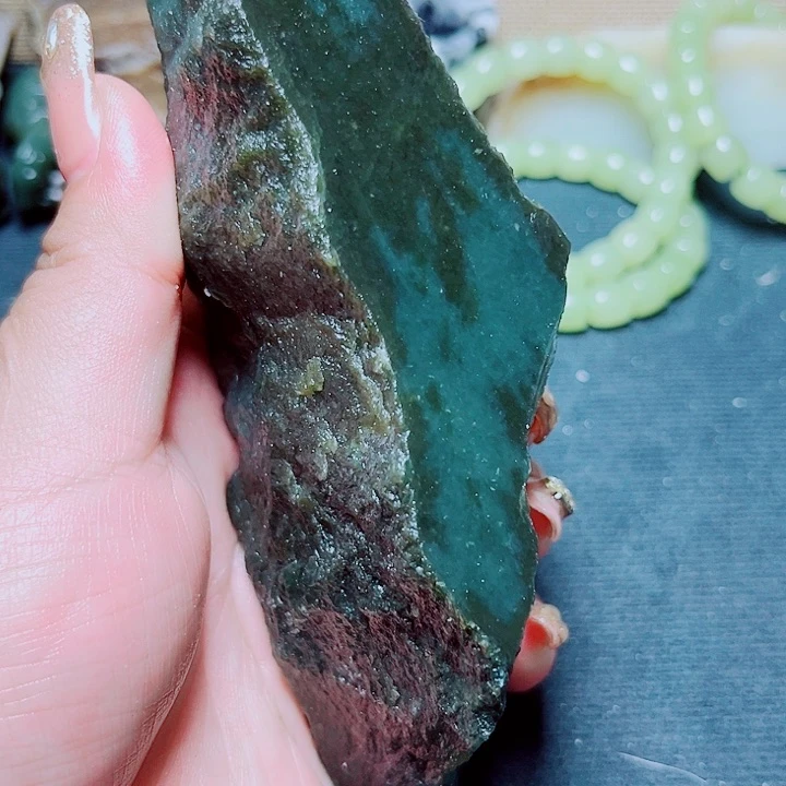 和田玉（糖玉）未镶嵌珠宝奇石