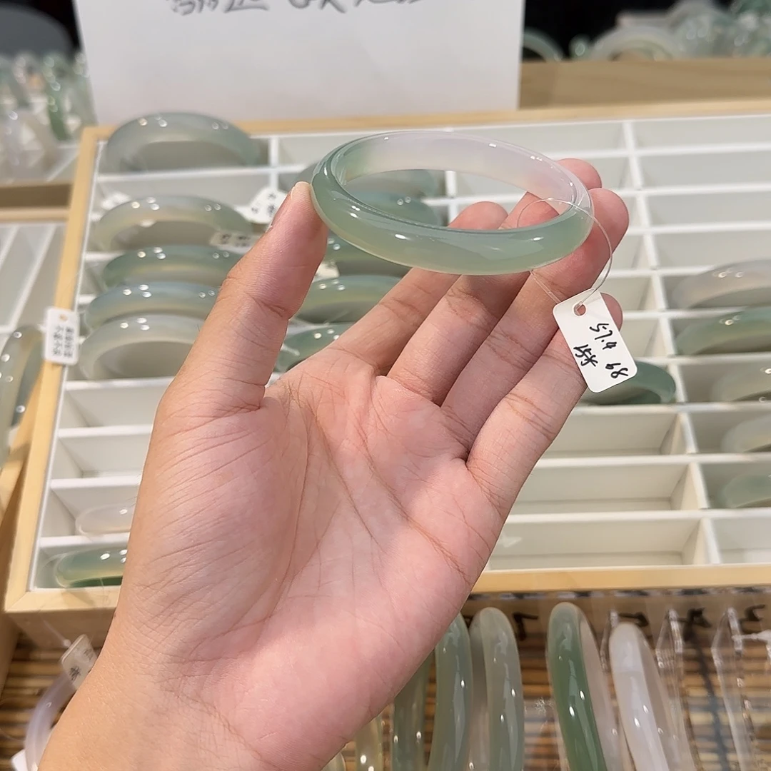 手镯玛瑙/玉髓未镶嵌圈口57.4