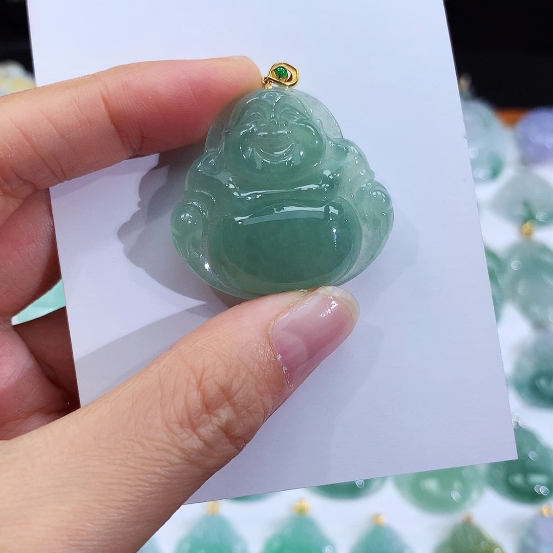 翡翠18K金镶嵌颈饰翡翠吊坠