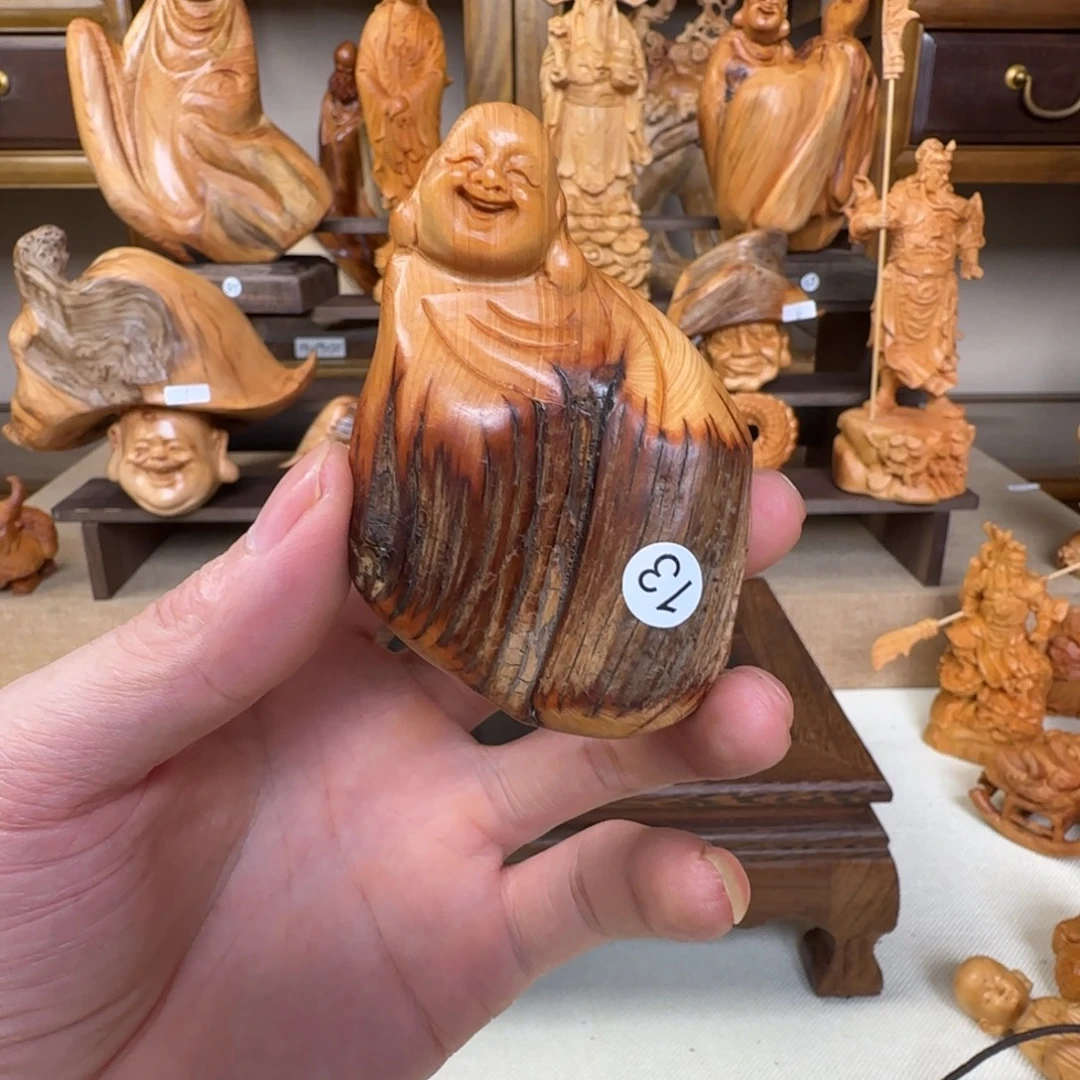 崖柏小木匠艺雕一物一拍