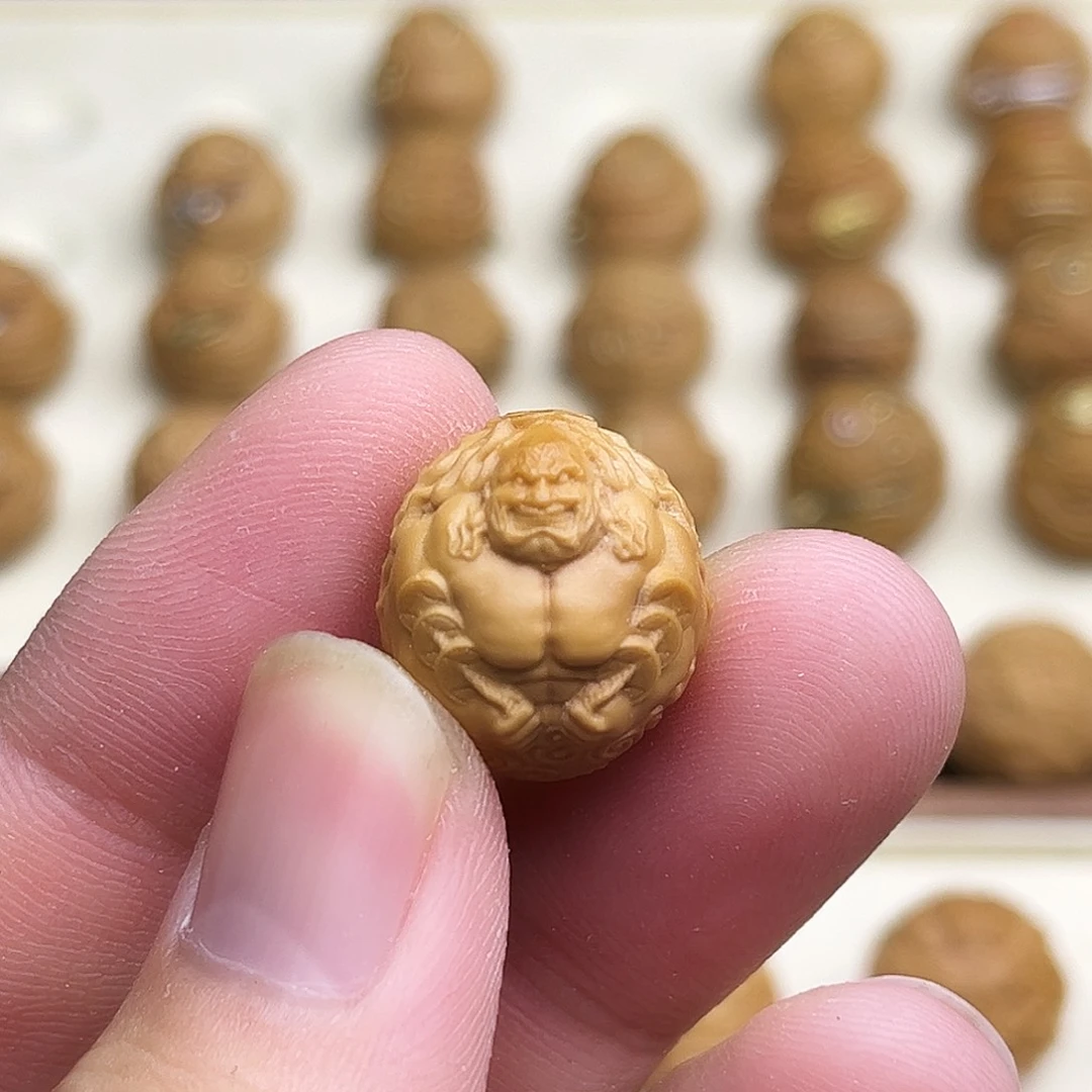 猴头核桃吊坠抓财恶僧17