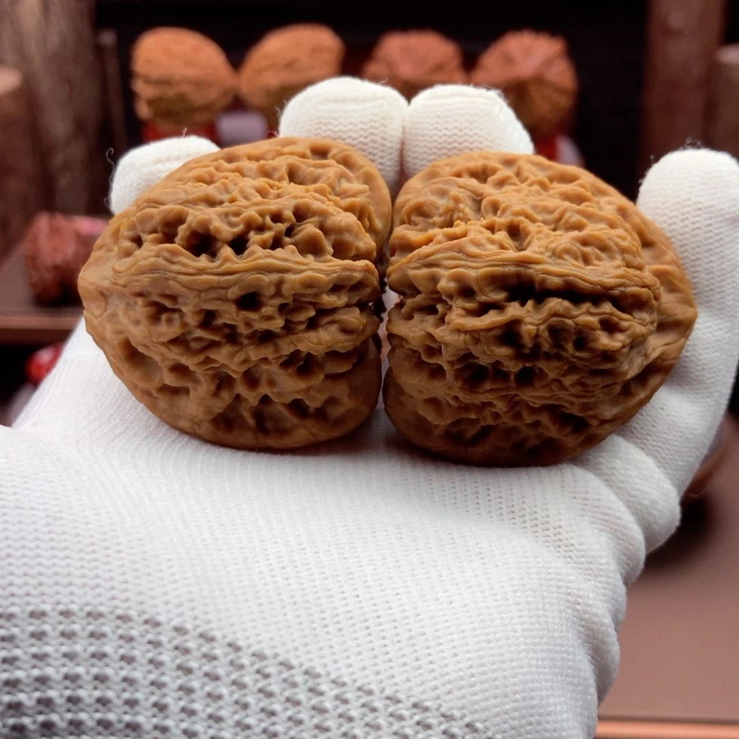 文玩核桃把件大三角42.5.40.5.41.5.46克单不差