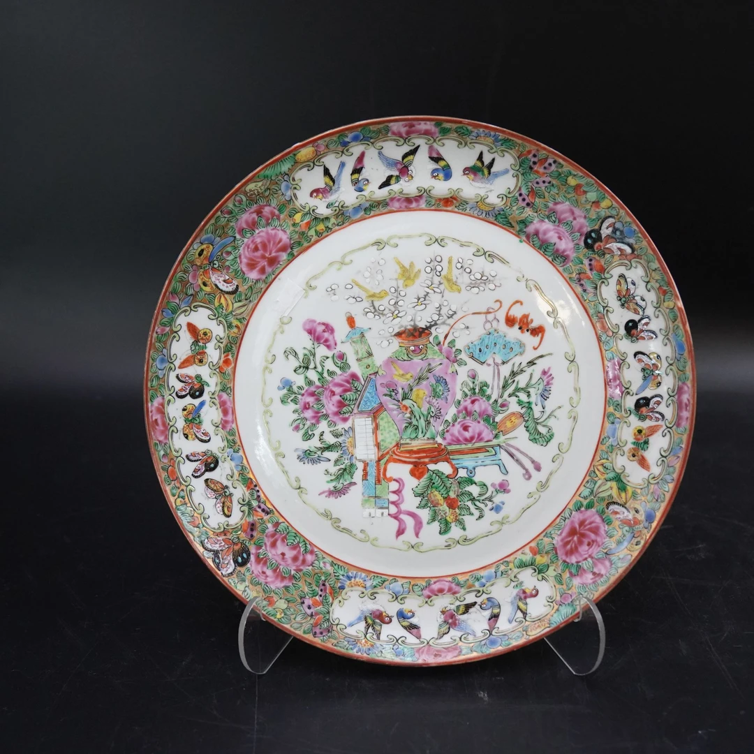 Lot.25110181清咸丰广彩博古花卉纹赏盘 直径：约24.2cm