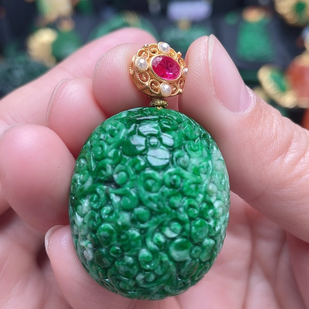 翡翠银S925镶嵌颈饰翡翠